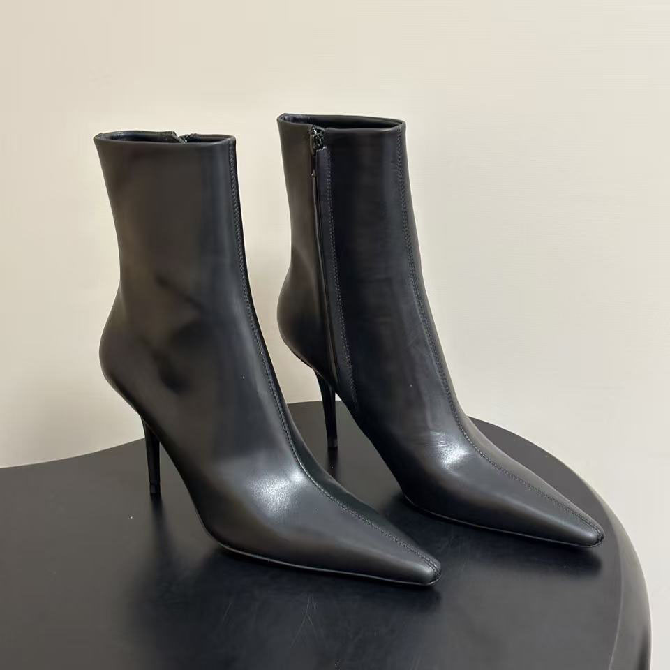Top quality calf leather fashionable short boots for women in autumn and winter, with side zippers and ankle boots, pointed toe, slim high heels, 9.