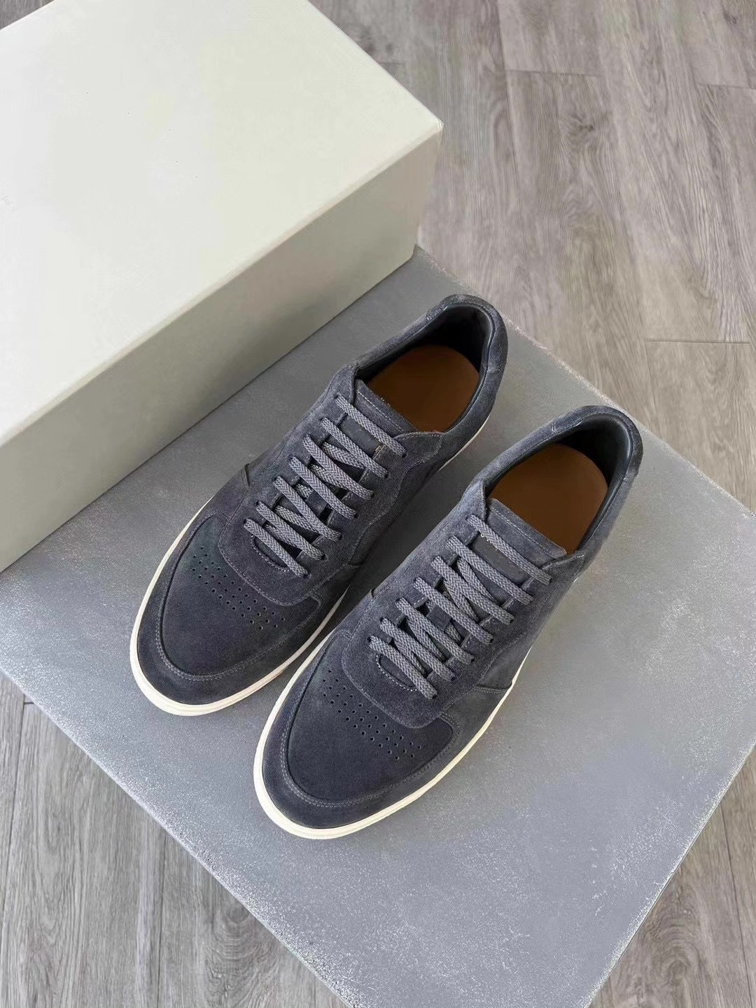 Sport Shoe Luxury Designer Mens Brown Suede Lace Up Low Top Casual Sneaker Tennis Fashion Comfort Quality Modern Stylish Trendy Black White Outdoor