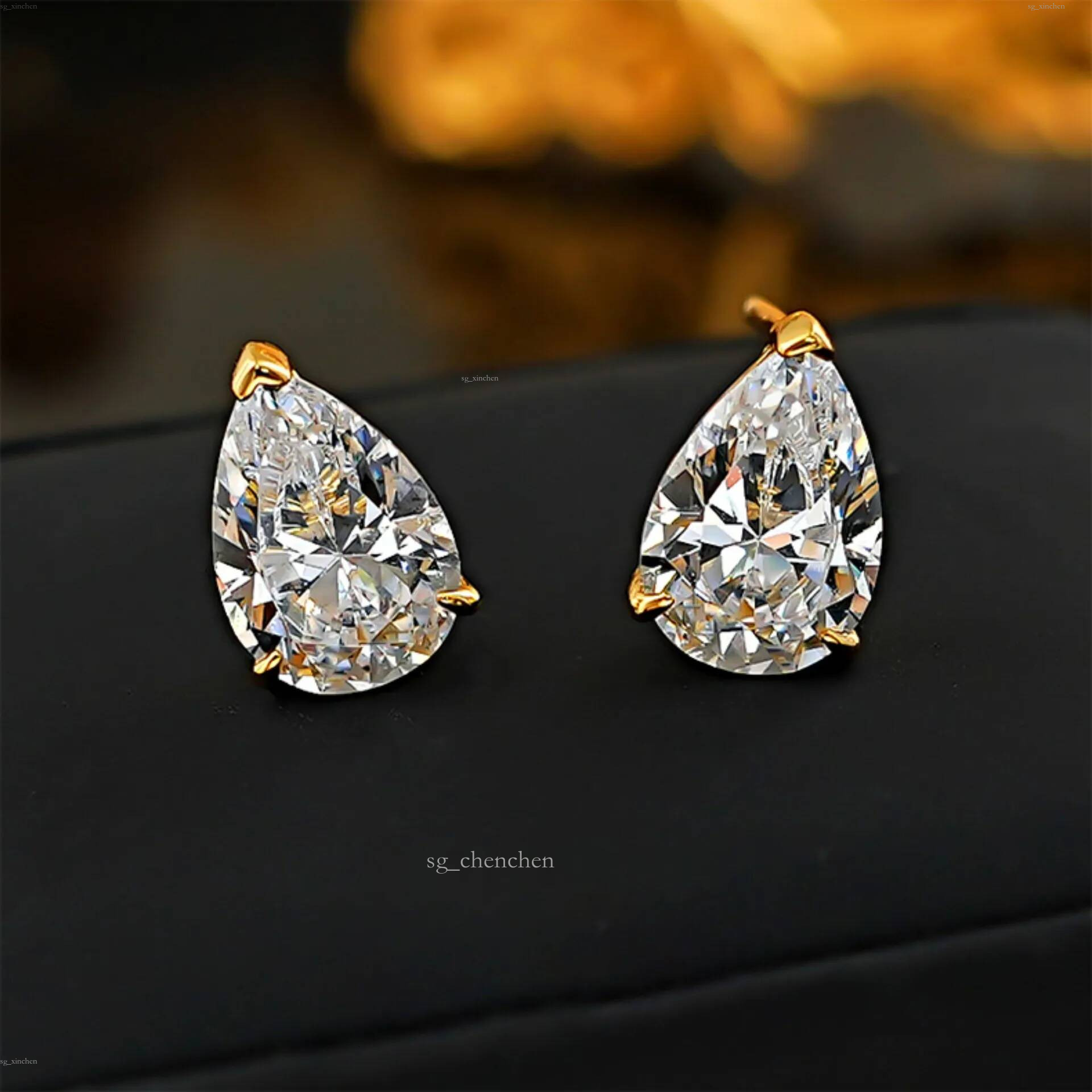 Choucong Solitaire Stud Earrings 925 Sterling Silver Pear Cut White Lab Moissanite Diamond Simple Fashion Jewelry Water Drop Party Women Bridal Earr