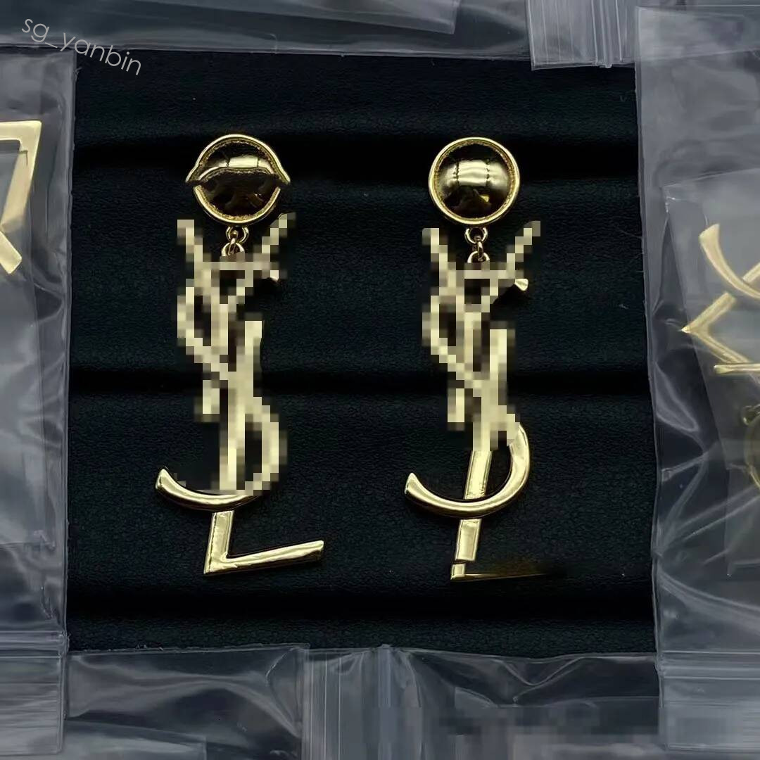 Boucles d'oreilles de créateurs de luxe pour femmes, à la mode, sophistiquées, uniques, personnalisées, polyvalentes, design de mode, bijoux de s