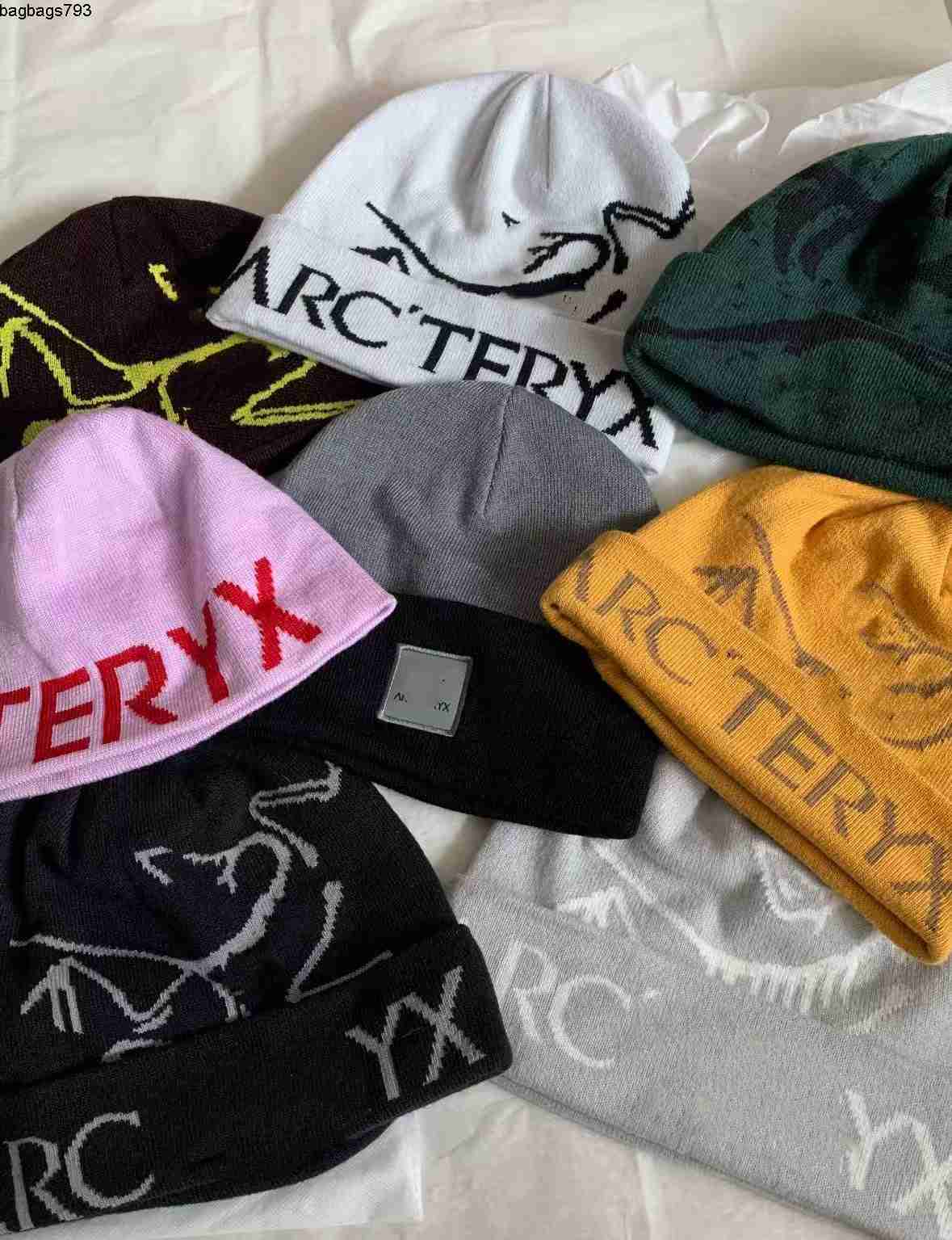 Beanie/Skull Caps Winter knitted beanie designer mens womens wool beanie Classic style travel skiing mountain climbing moisture wicking Bird pattern