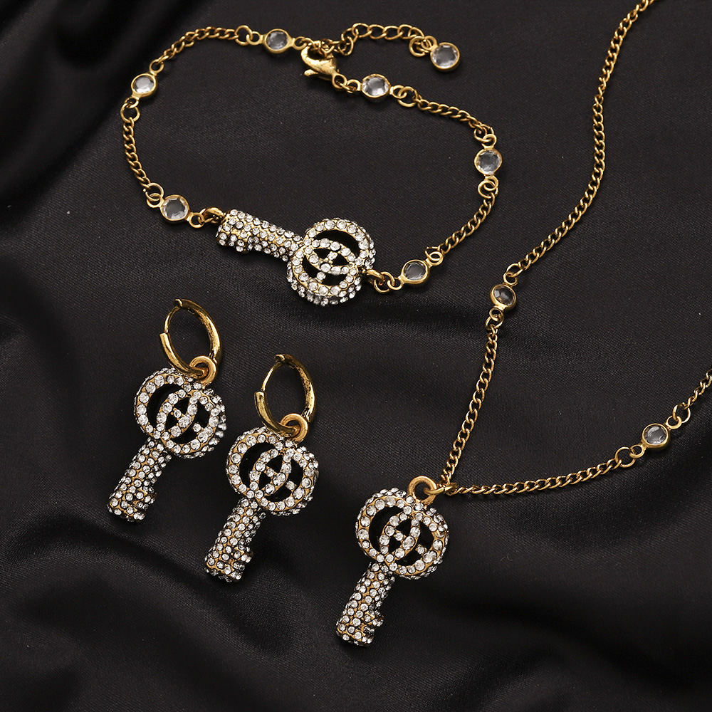 Collier en laiton et cuivre couleur or pour femmes, ras du cou, pendentif, chaîne, strass, cristal, Imitation perle, bijoux de mariage, accessoir