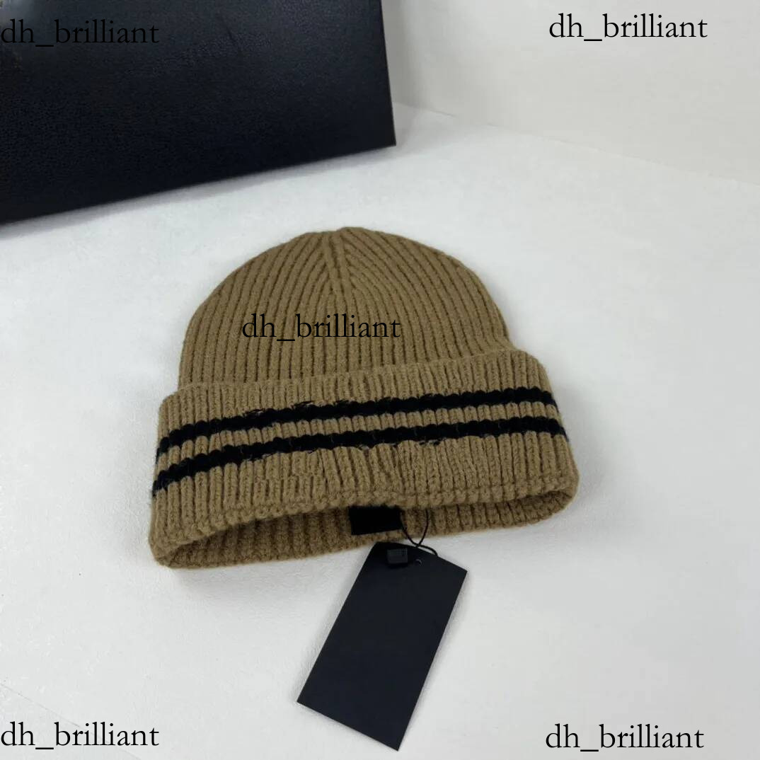 Y72 fashionable designer brand mens beanie Womens autum winter sunscreen warm men's and women's caps new casual embroidery knitted hats