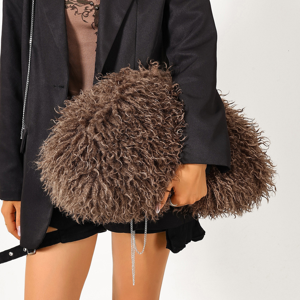 Hot Selling Women Fluffy Faux Fur Shoulder Large Capacity Curly Furry Handbag Y2k Fashion Soft Plush Tote Bag Winter Clutch Purse Luxury Bags PIERRE