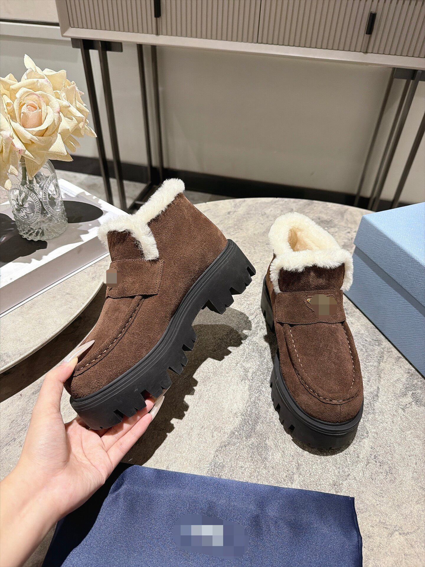loafer designer woman chunky platform rubber sole non slip leather round toe moccasin luxury comfortable black burgundy gold white beige italian vin