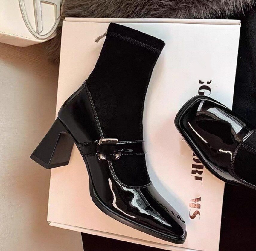 boot woman designer block heel glossy matte leather round toe zipper work office city luxury comfortable black green brown gold retro modern casual
