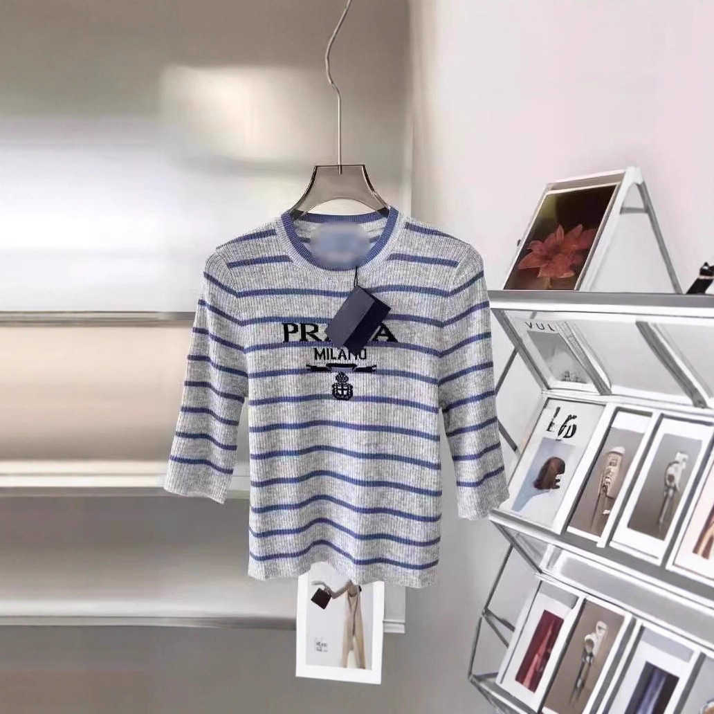 New arrival 26 new striped letter-patterned comfortable wool short-sleeve knit top for women L26108