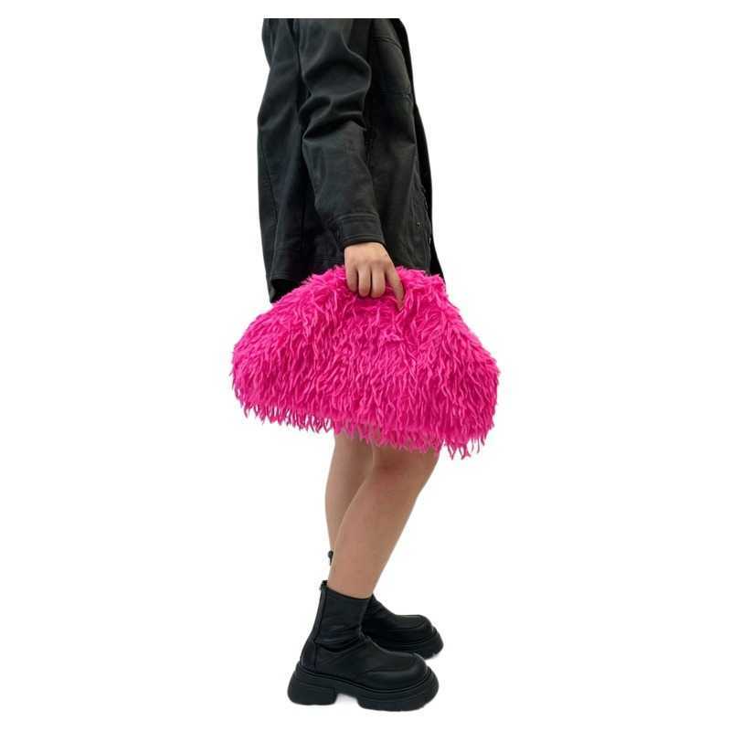 26 New style fluffy bag feather clutch fashionable plush cloud bag large capacity can be carried under the arm or in hand T261008