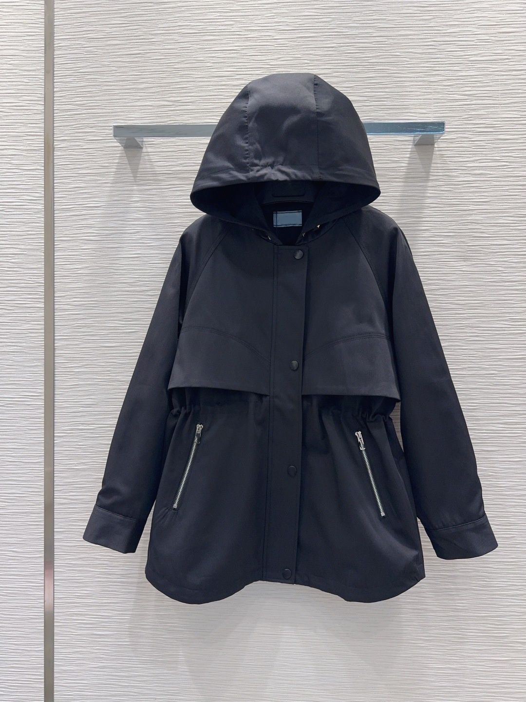 P Veste courte respirante avec cordon de serrage de couleur contrastée pour printemps et été-2