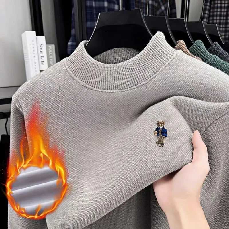 Men's Sweaters Brand Velvet Sweater Cartoon Bear Embroidery High end Fashion Men's Wear Winter New Style Thick Warm Round Neck Knitted pul