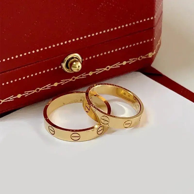 Plain Band Ring Luxurys Designer Ring For Women Classic Fashion And Exquisite Love Rings Trend Band Simple Personality Style Romantic Jewelry Gifts