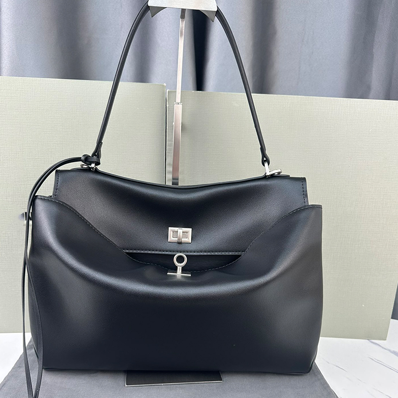Rodeo handbag Retro hardware accessories calf leather handbag designer crossbody bag large capacity shoulder bag Advanced Relaxation Simple Airport