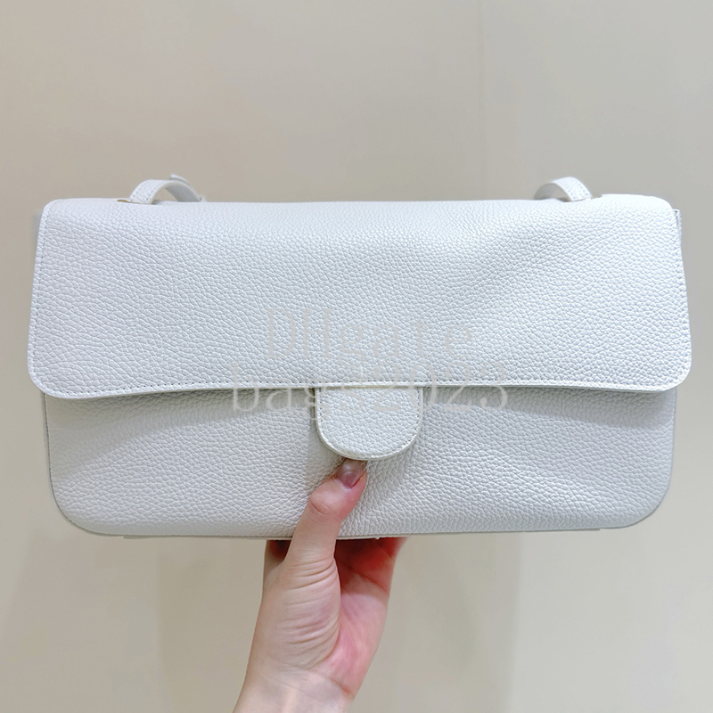 Master Quality designer bag 32CM handbag Maxi Flapbag Grained Calfskin Shoulder Bag Luxury crossbody bag with gift box X011AAA