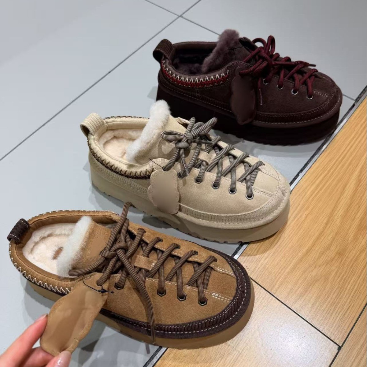 Thick soled snow boots Women Designer boots Evelina Clog Slippers Clogs Slides Sandal Beach Tasman Fall Driftwood Sand Winter Summer