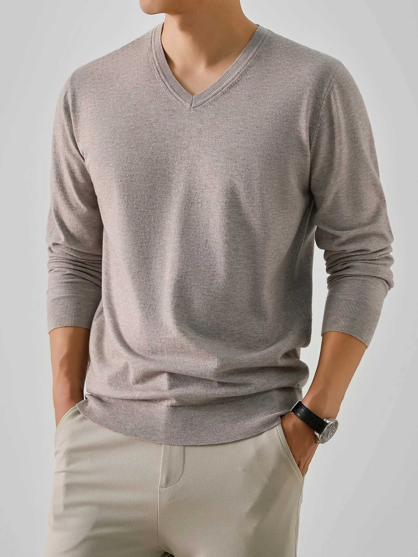 Men's Sweaters Men's Spring Autumn Thin Knit Sweater Classic V Neck Pure Color Design Suitable for Casual Sports Business Wear D261009