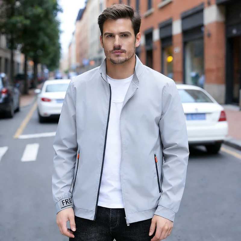 Outdoor Jackets Hoodies Men's Ultra-Thin Breathable Ice Silk Sun Protection Jacket for Summer Outdoor UV Resistant Thin Clothing Q261008