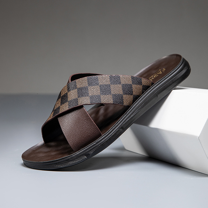 Men's Trendy Summer Flat Sole Odor-Resistant Versatile Non-Slip Outdoor Sports Sandals Luxury Designer Beach Vacation Daily Weekend Gym