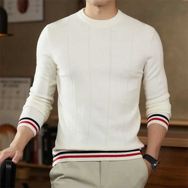 Men's Sweaters High end Brand round neck sweater men's winter new fashion color blocked striped Korean casual comfortable warm knitted pul