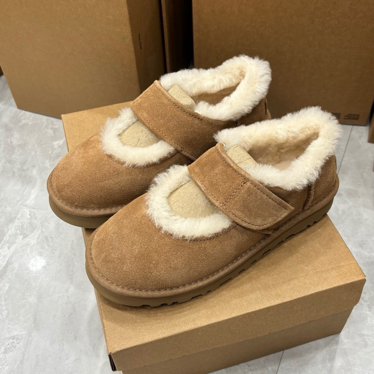 mule designer woman fluffy sheepskin matte round toe wide slip on platform indoor outdoor luxury comfortable beige white khaki cozy modern casual gr