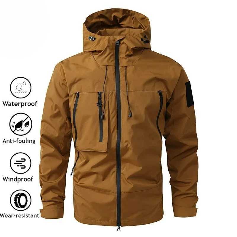 Outdoor Jackets Hoodies Men's Mountain Ski Jacket Outdoor Clothing Waterproof Hooded Windbreaker Coat Men Climbing Raincoat Cortavientos Ciclis