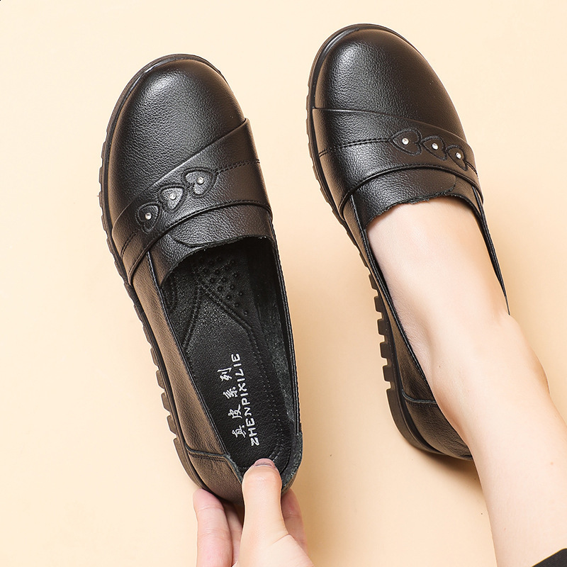 Chaussures maman chaussures plates en cuir véritable anti-dérapant chaussures en cuir adulte femmes grande taille 10 chaussures plates femmes cui