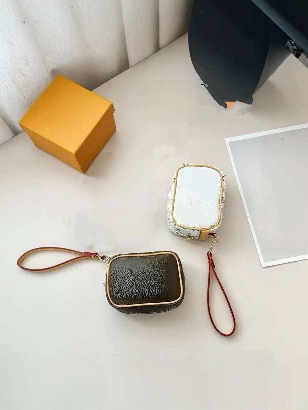 PU Leather Makeup Bag 6*8CM Printed Zipper With Wrist Strap Portable For Women For Travel Daily Storage