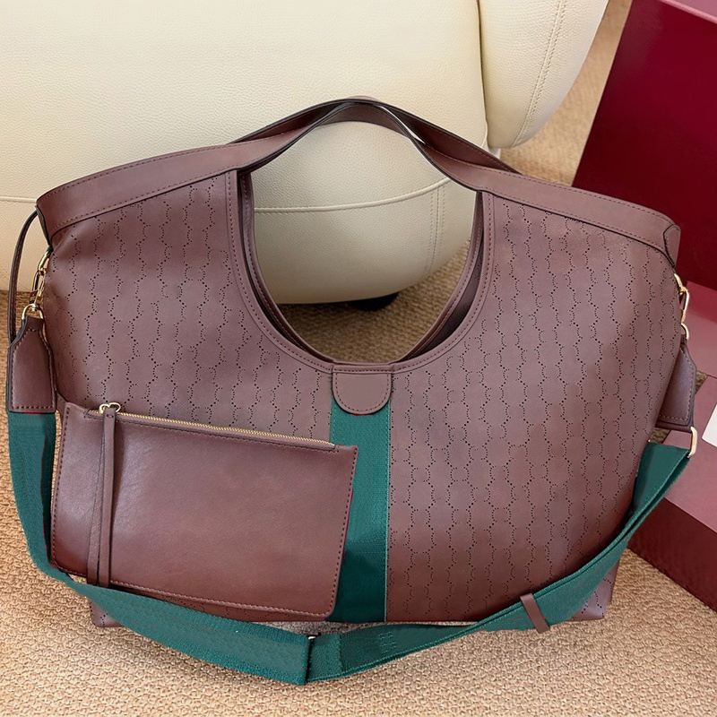 Hollow Out Casual Handbag Designer Womens Fashionable Retro Large Capacity Crossbody Bag Shoulder Bag Armpit Bag Portable Outdoor Mother Bag Sacoche