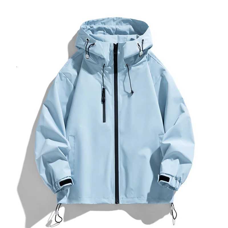 Outdoor Jackets Hoodies Fashion All-match Men Hiking Jackets Outdoor Wind-Resistant Hooded Outerwear Quality Waterproof Camping Coats Multiple Color