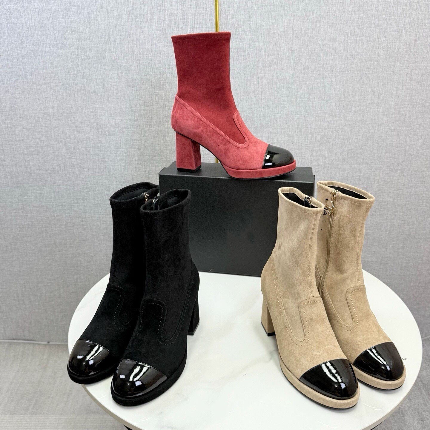 boot woman designer block heel matte mirror patent round toe zipper strap work office luxury comfortable green black brown gold vintage retro modern