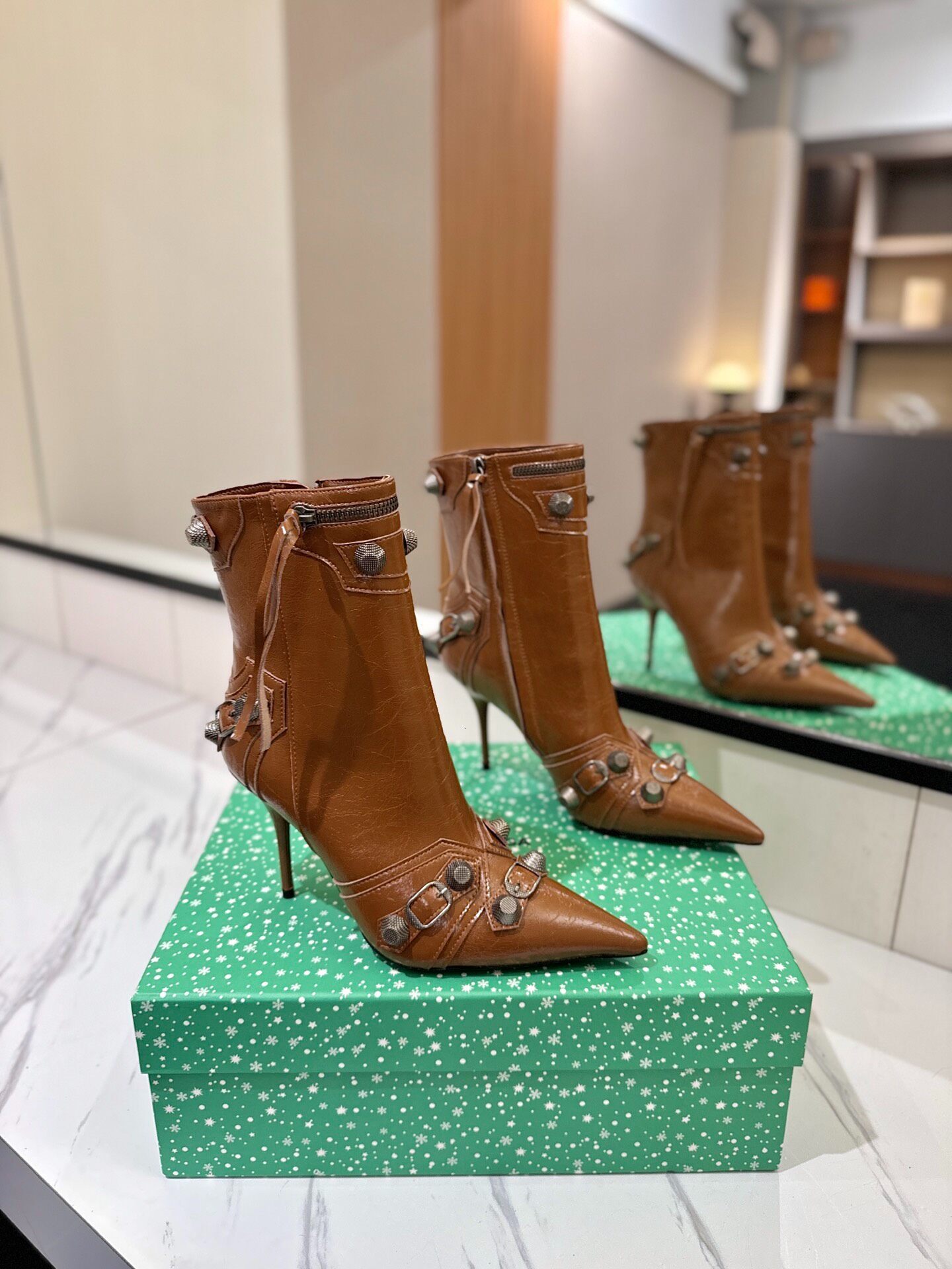 kitten heel woman designer studded ankle boot point toe silver red white pink black luxury pink green luxury comfortable zipper crystal y2k party st
