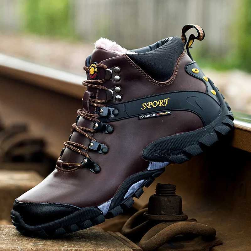 Outdoor Shoes Sandals Mens Hiking Boots Leather Comfort Outdoor Anti Slip Trekking Shoes Super Warm Winter High Top Lace Up Casual Snow Boots for Me
