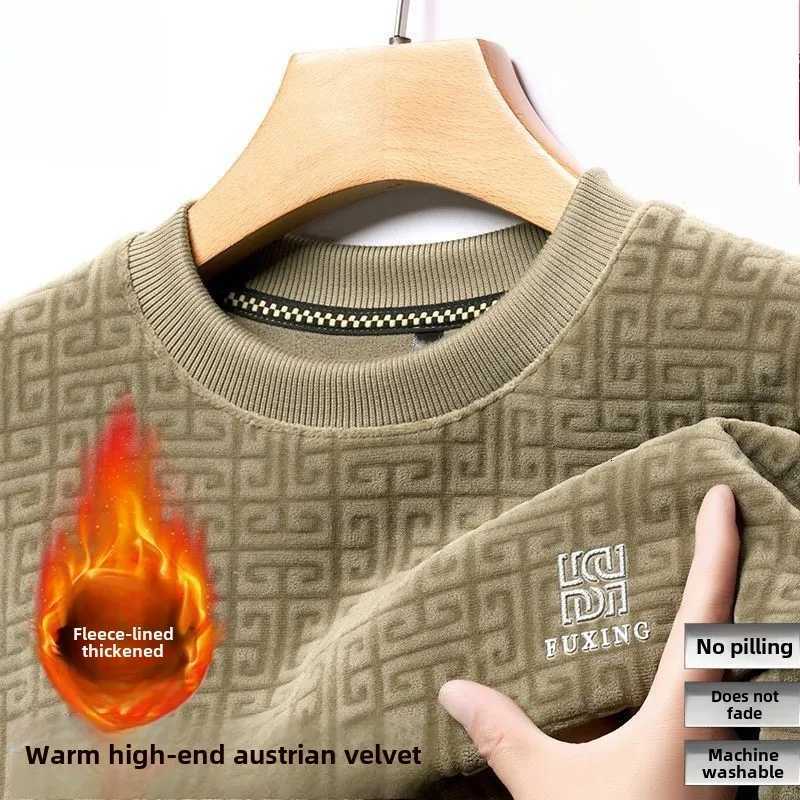 Men's Sweaters 2025 Autumn and Winter Long-sl1d Sweater Velvet Winter Thickened Warm Casual Crew Neck Men's Base D261009