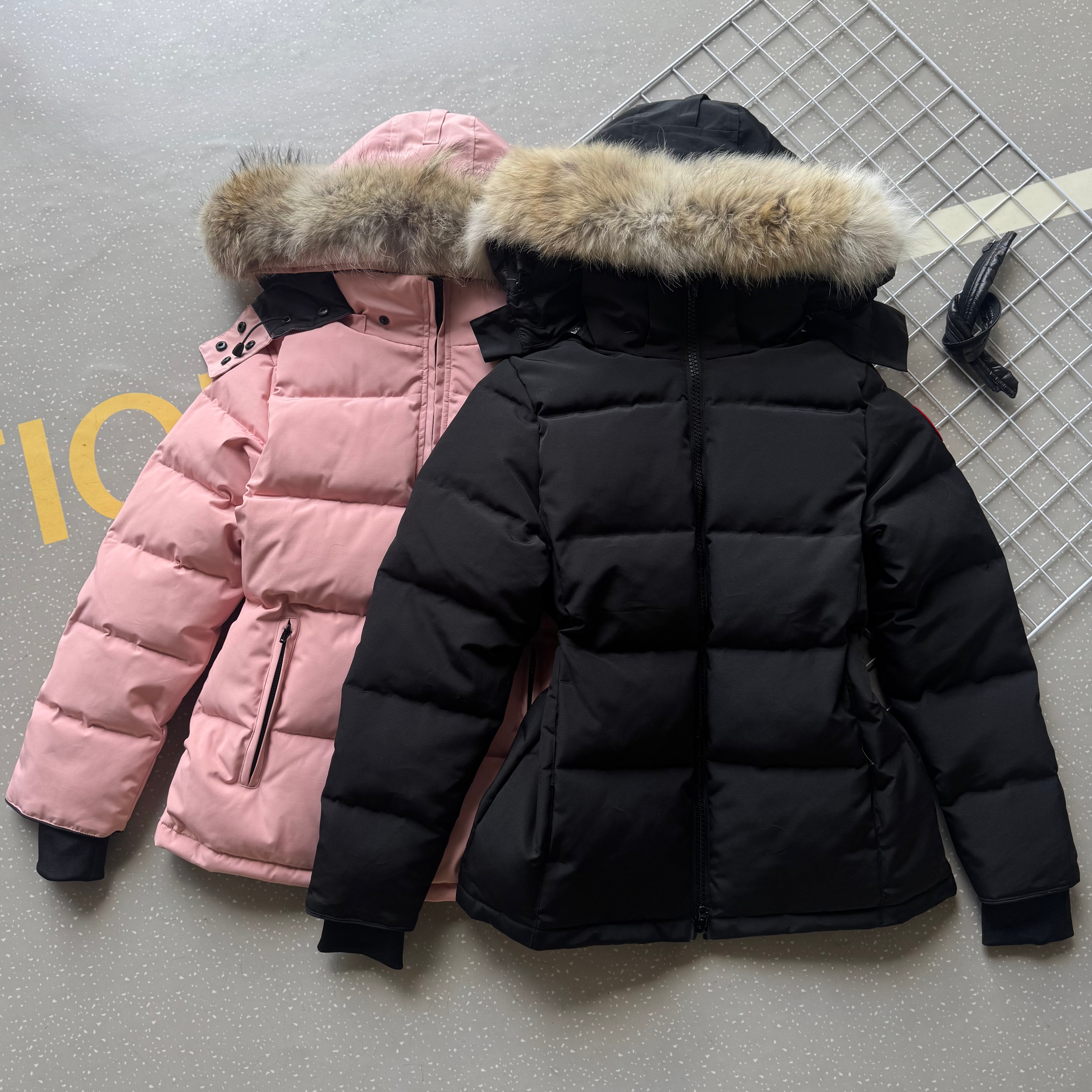 Womens Down Jacket Designer Puffer Jackets Winter Parka Long Coat Real Wolf Fur Outdoor Wyndham Windbreaker Outerwear Hooded Coat Removable Hooded j