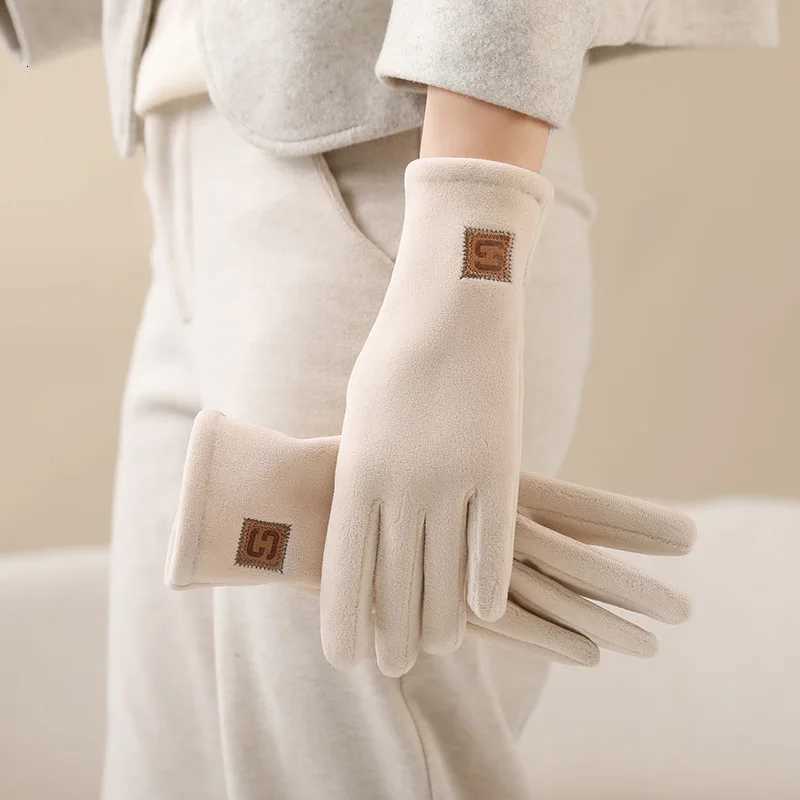 Sports Gloves Riding Cotton Gloves for Women in Winter with Thick Velvet Touch Screen Riding Electric Motorcycles for Cold Protection Q261008