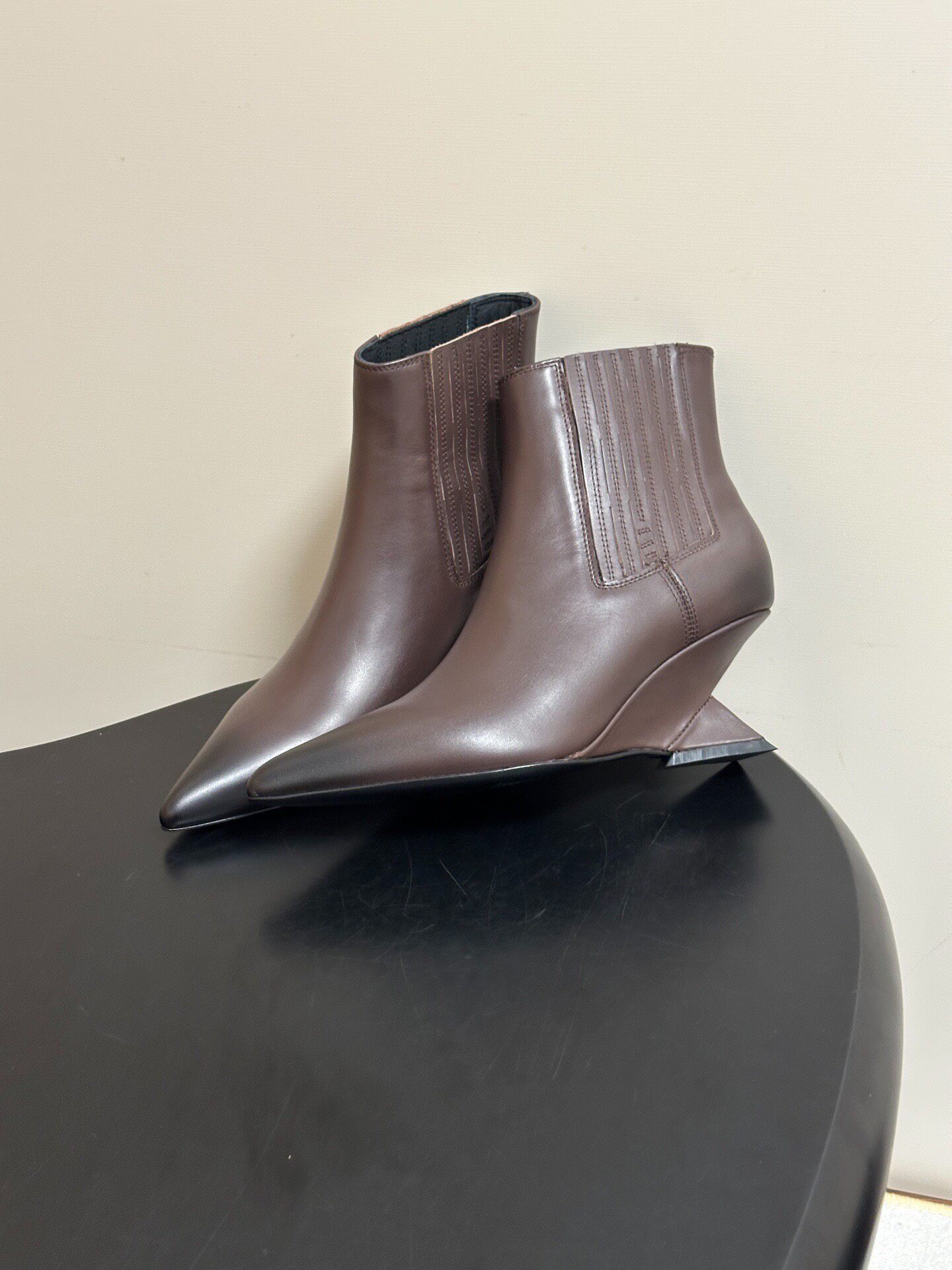 boot woman designer wedge point toe matte leather ankle chelsea luxury comfortable yellow black green work office city vintage retro modern fashion