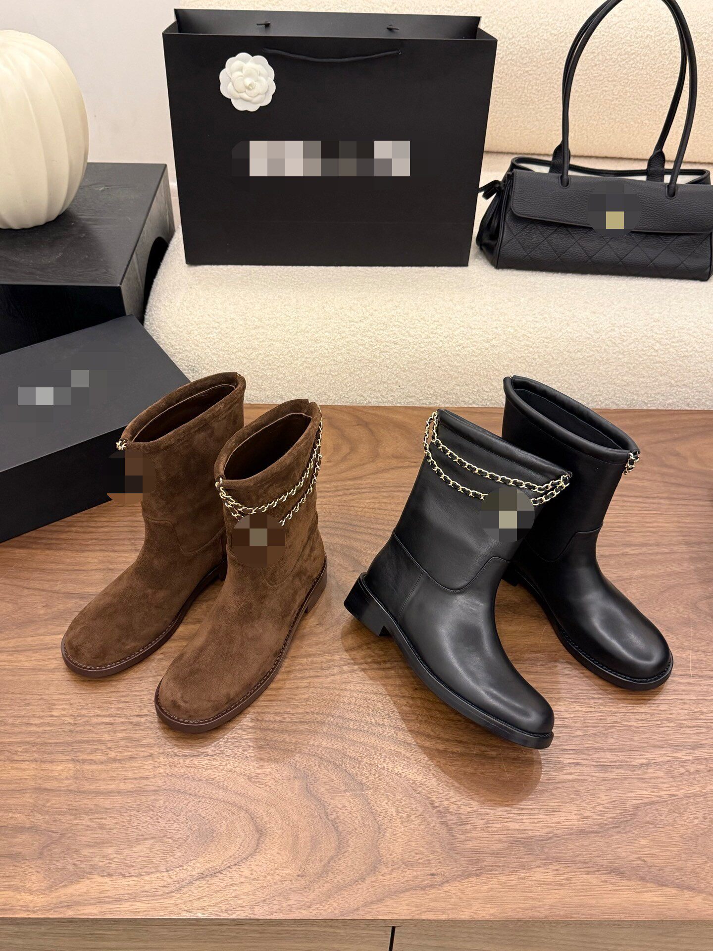 boot woman designer low heel chain matte leather round toe luxury comfortable black brown beige khaki work office vintage retro modern casual fashio