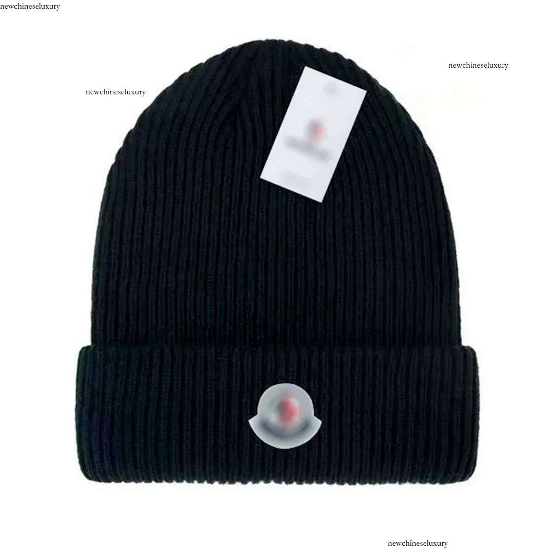 Designer luxury star versatile beanie knitted warm letter pure colour design gift dust bag Multiple colors very nice hat cappelli
