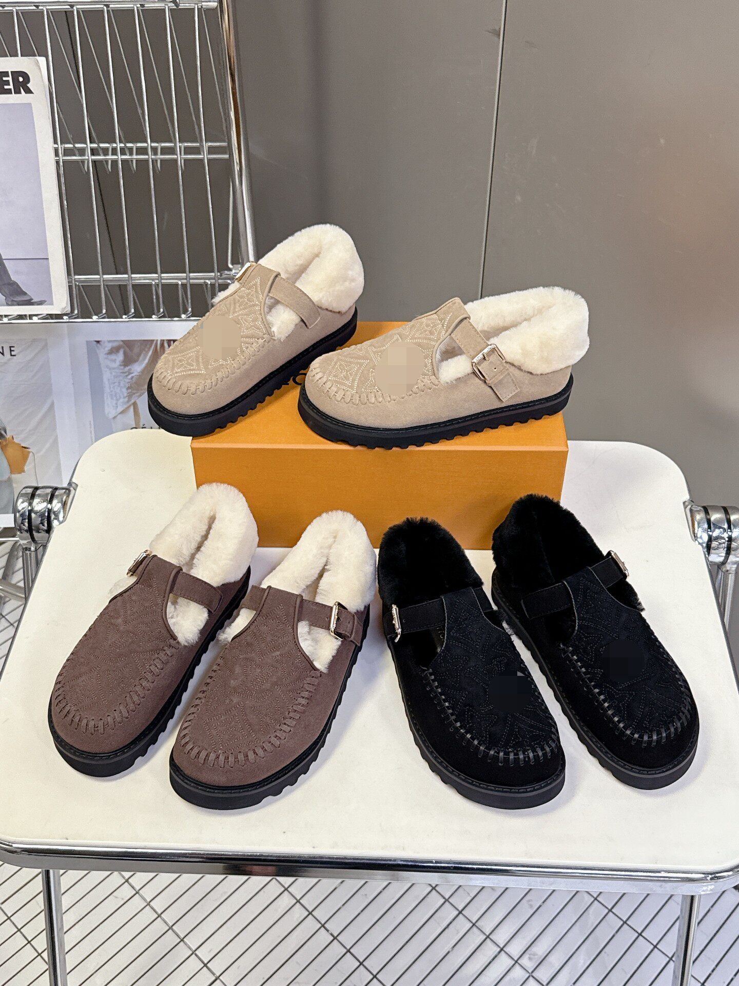 clog woman designer matte sheepskin wool buckle strap round toe wide thick sole home luxury comfortable beige khaki brown gold cozy retro casual fas