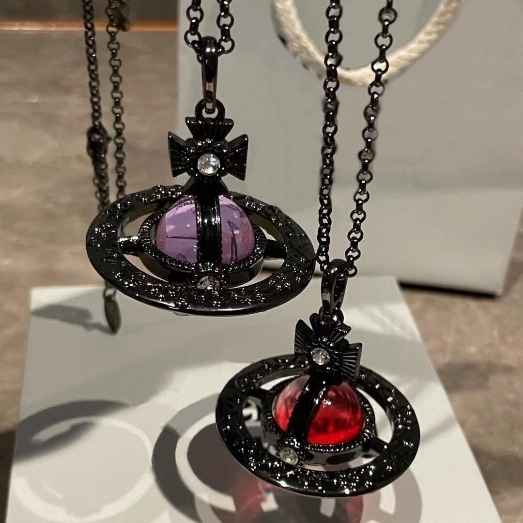 Exquisite Designer Gun Black Carved Planet Pendant Necklace Luxurious High End Gift Suitable For Women To Create Unique Style Jewelry