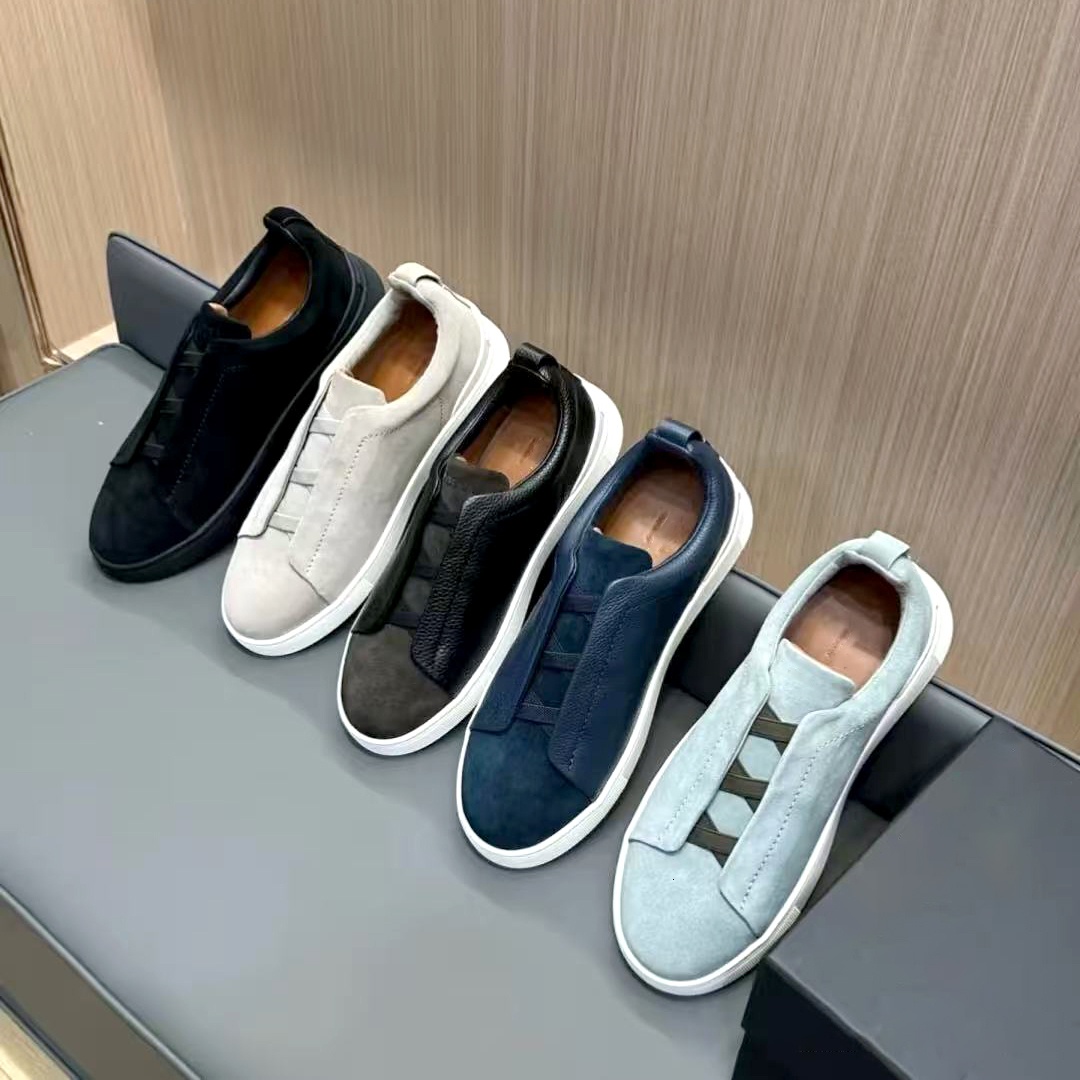 Designer Suede shoe Outdoor casual mens Top quality leather mens loafers run Summer moccasin Triple stitch tennis slip ons luxurys Retro sneakers go