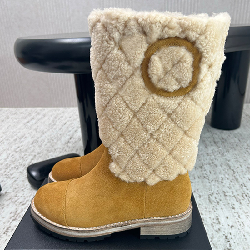 Nuevo diseñador para mujer Botas altas de gamuza de piel de oveja Zapatos de lana de empalme de albaricoque de lujo Botas altas superiores para muje