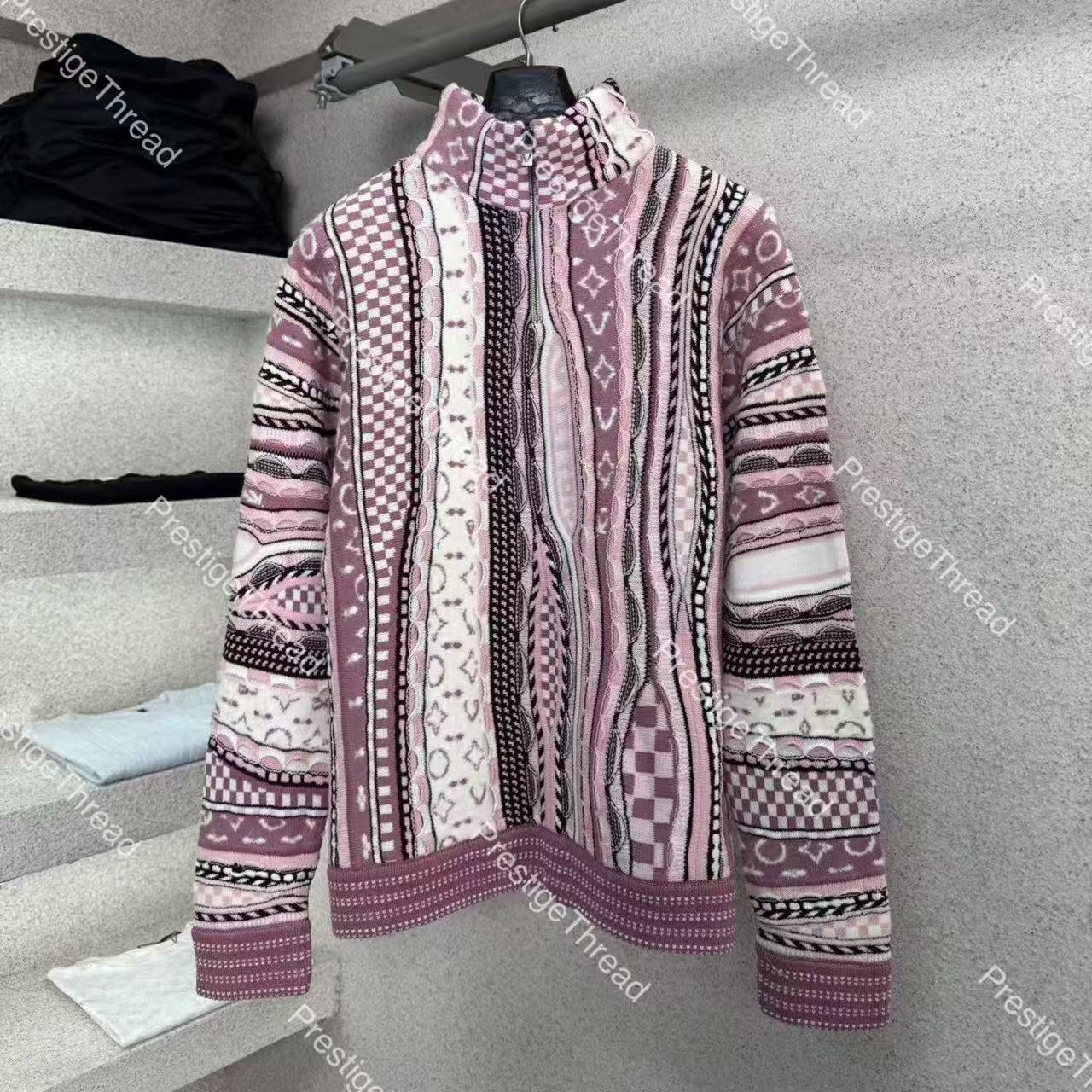 Vintage-style all-over print half-zip couple's pullover sweater, designer high-quality men's sweater, pink long-sleeve knit