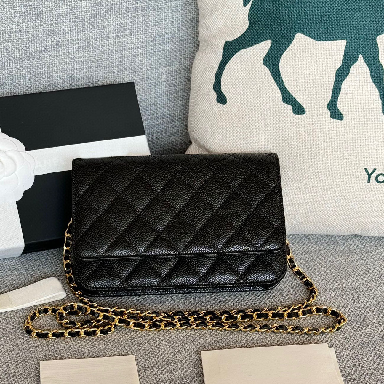 10A designer upgrades magnetic buckle metal zipper handle chip certification 19cm mini shoulder bag women's checkered handbag caviar sheepskin