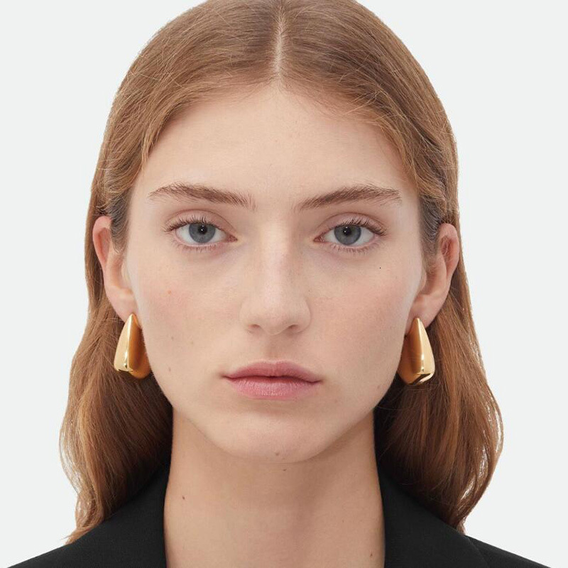 18K Gold Plated Copper Fashion Metal Style Geometric Smooth Irregular Earrings Unique Niche Design Sense Ear Jewelry