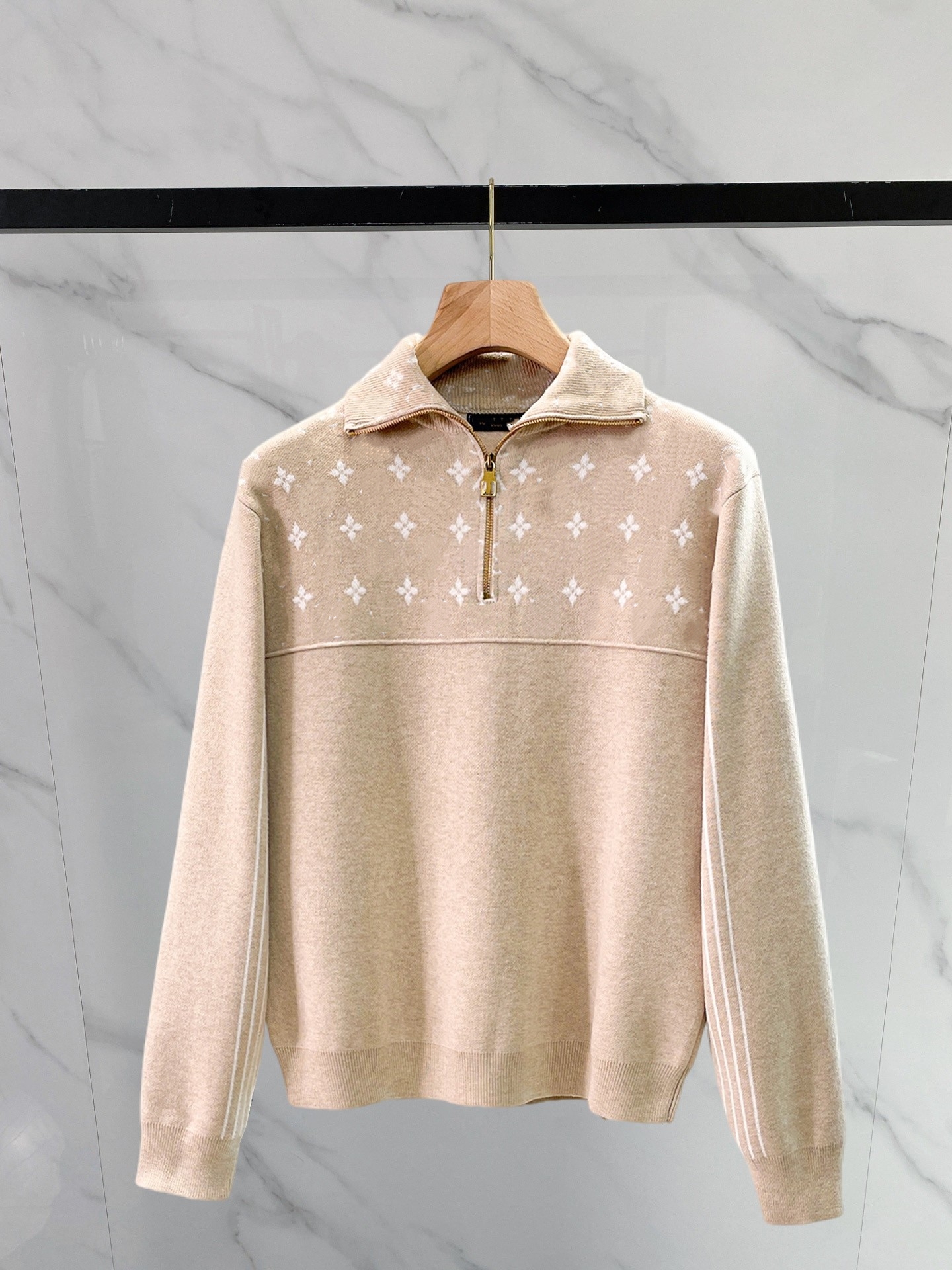 2026 Fall Top Designer Luxury Half Zip Knit Sweater Men Wool Blend Jacquard Pattern Lapel Collar Pullover Long Sleeve Striped Cuff Casual Warm Autum