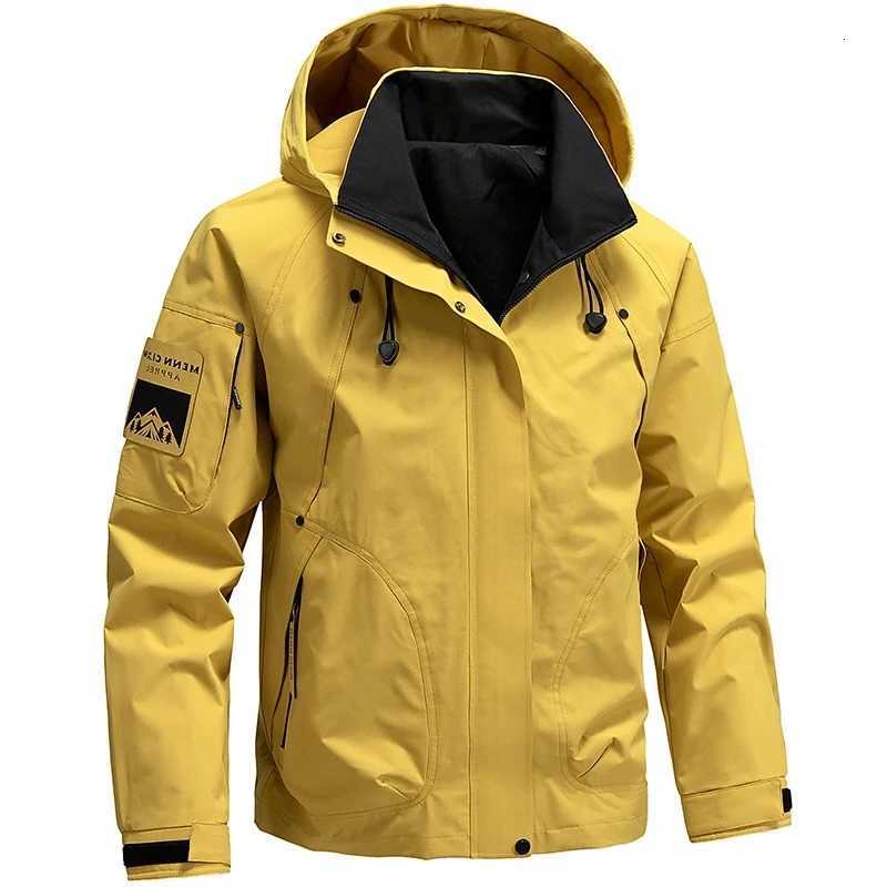 Outdoor Jackets Hoodies Outdoor Windbreaker Jacket Men Softshell Zip Up Hooded Waterproof Jacket Hiking Camping Coats Lightweight Spring Autumn Coat