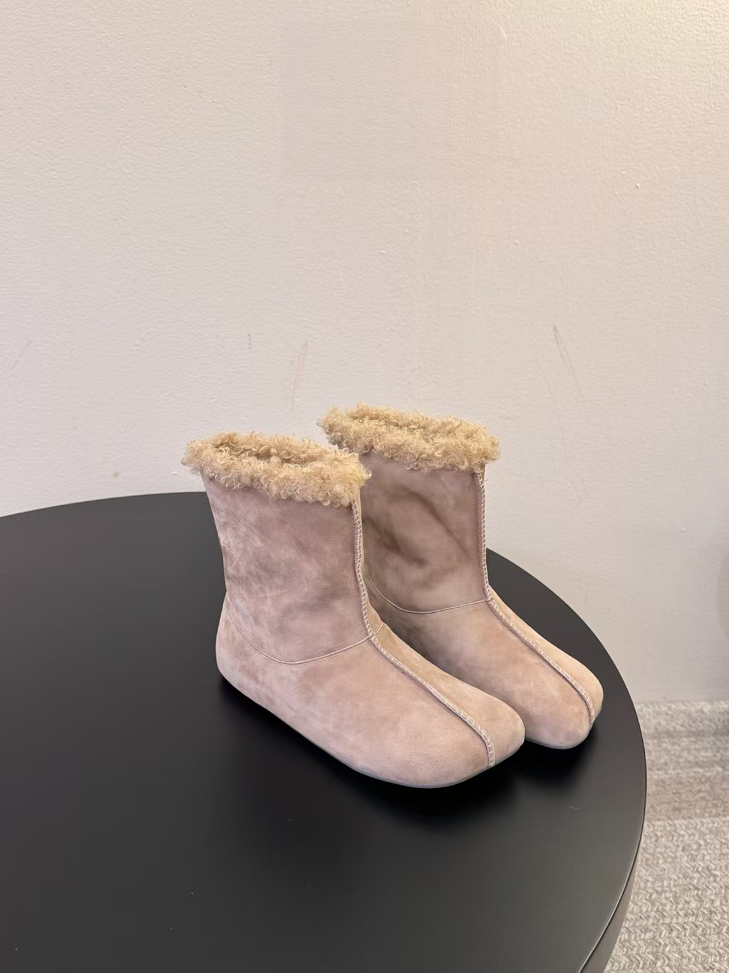 2027 Boot Luxury Designer Womens Grey Suede Fur Ankle Zipper Winter Snow Casual Outdoor Footwear Quality Comfort Modern Stylish Trendy Brown White O