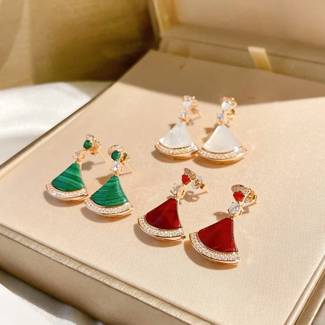 Bulgar Earings Designer Bvlgarilys Boucle d'oreille pour femme Boucle d'oreille en diamant Version haute Boucles d'oreilles en alliage Agate roug