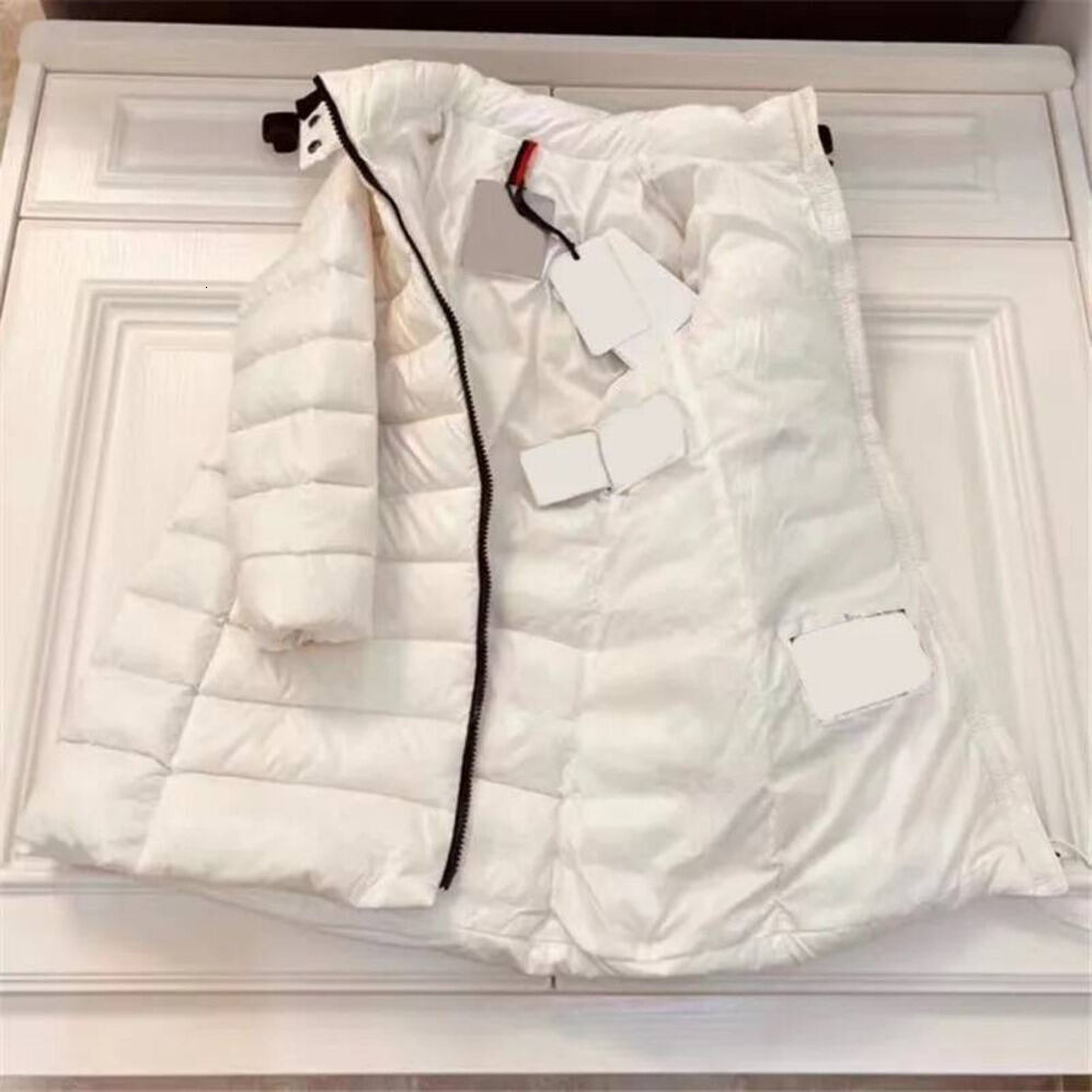 2026 New Mommy And cologne Me Matching Down Coat Fashion Winter Kids Designer perfume Clothes Styles Warm Outwear Long Sleeve Hooded Jacket Girls Cl