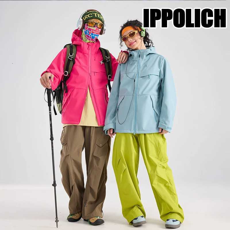 Outdoor Jackets Hoodies Spring Autumn Unisex Hiking Jacket Outdoor Hooded Waterproof Windproof American Style Couple Matching Jacket Camping Coats Q